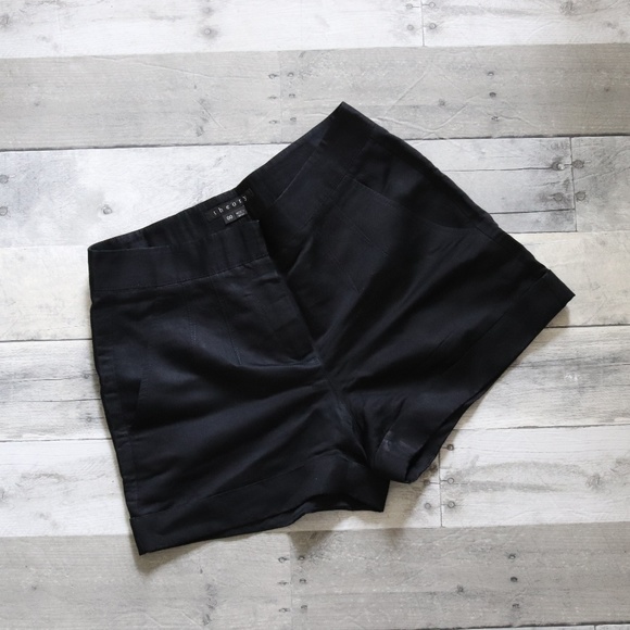 Theory Pants - THEORY SIZE 00 MIDRISE BLACK SHORTS
